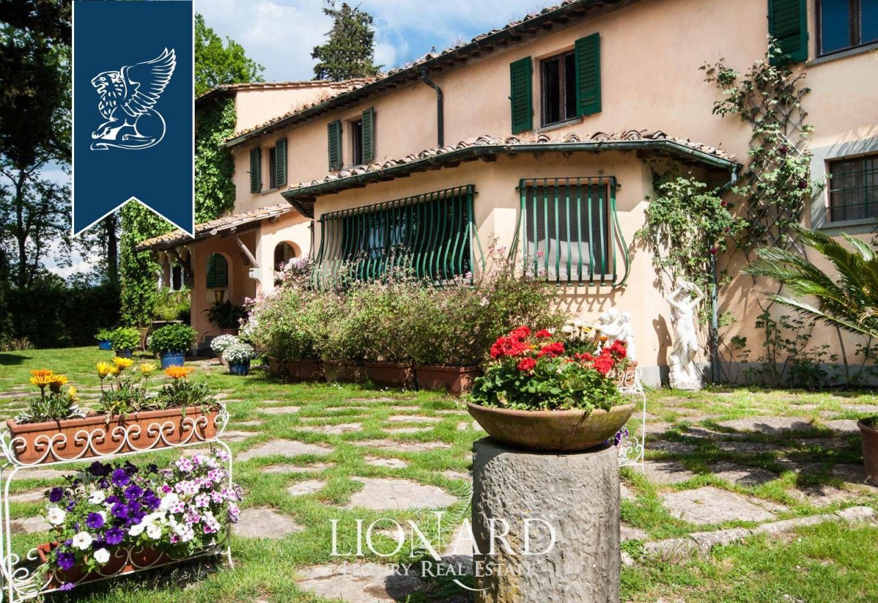 Вилла в Лукке, Италия, 1 100 м² - фото 6