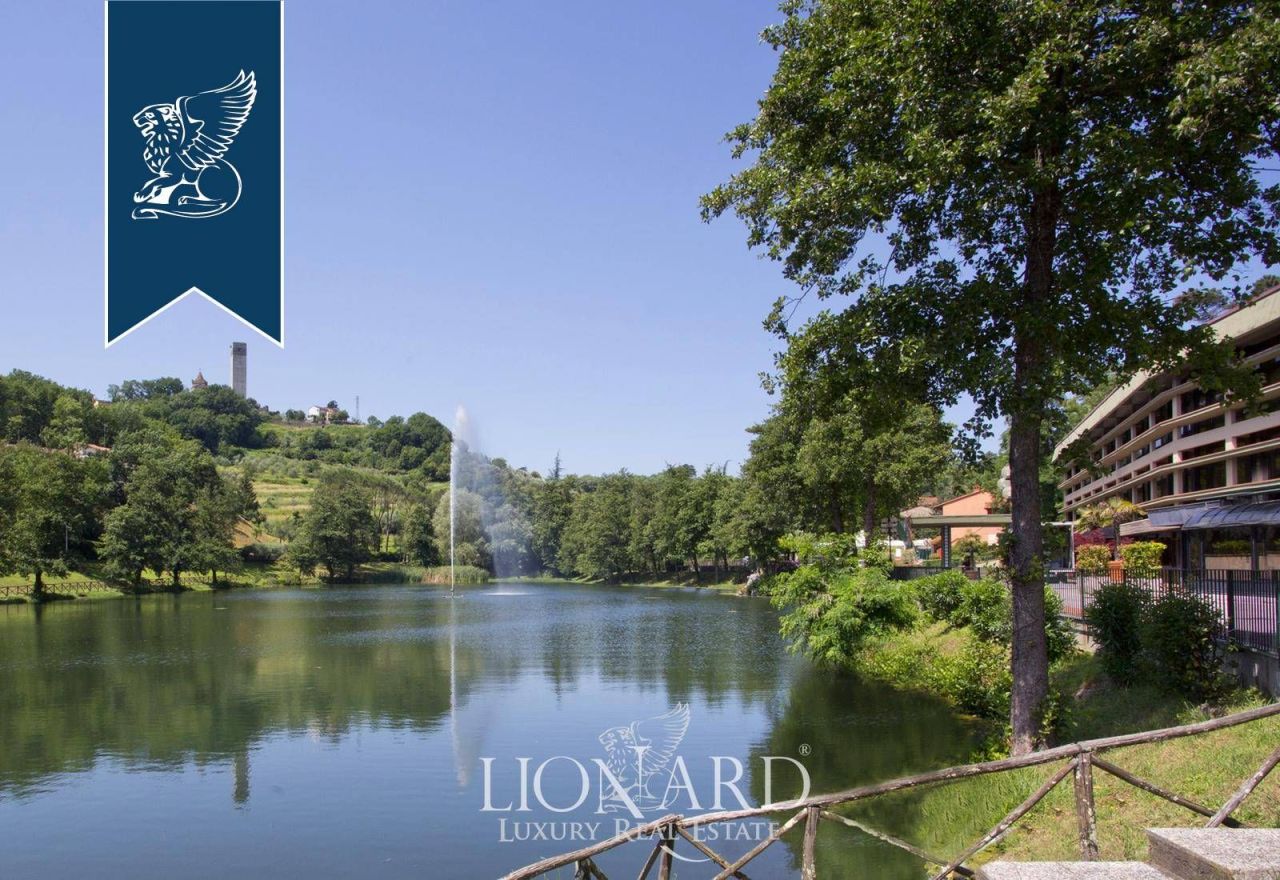 Отель, гостиница в Пистое, Италия, 2 730 м² - фото 6