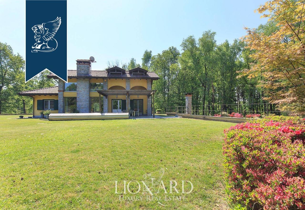 Вилла в Новаре, Италия, 700 м² - фото 6