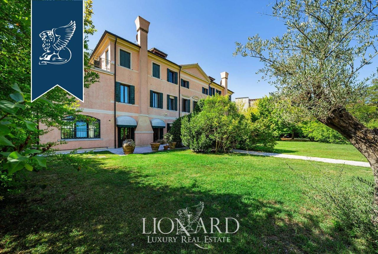 Вилла в Тревизо, Италия, 800 м² - фото 6