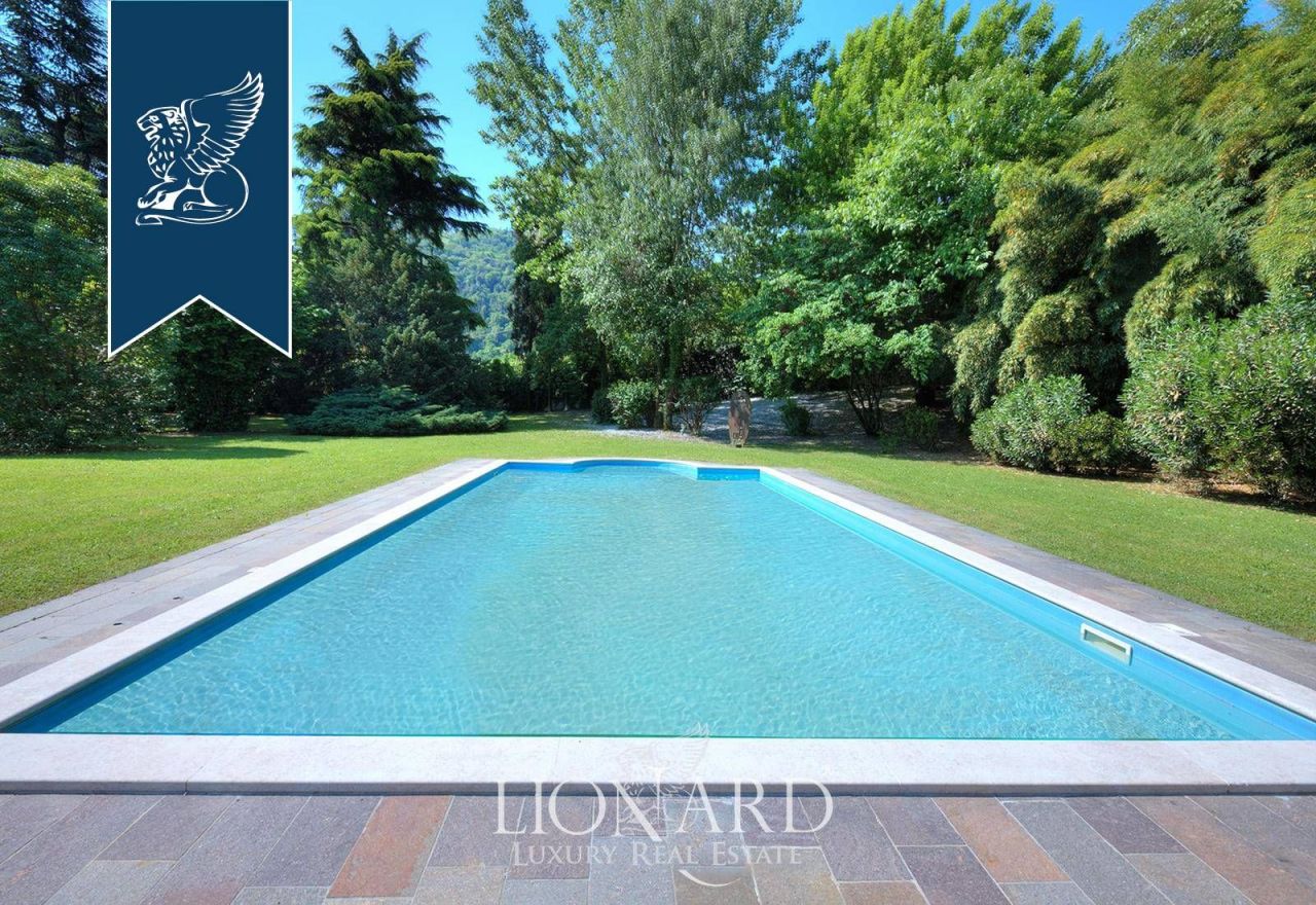 Вилла в Брешии, Италия, 3 000 м² - фото 6