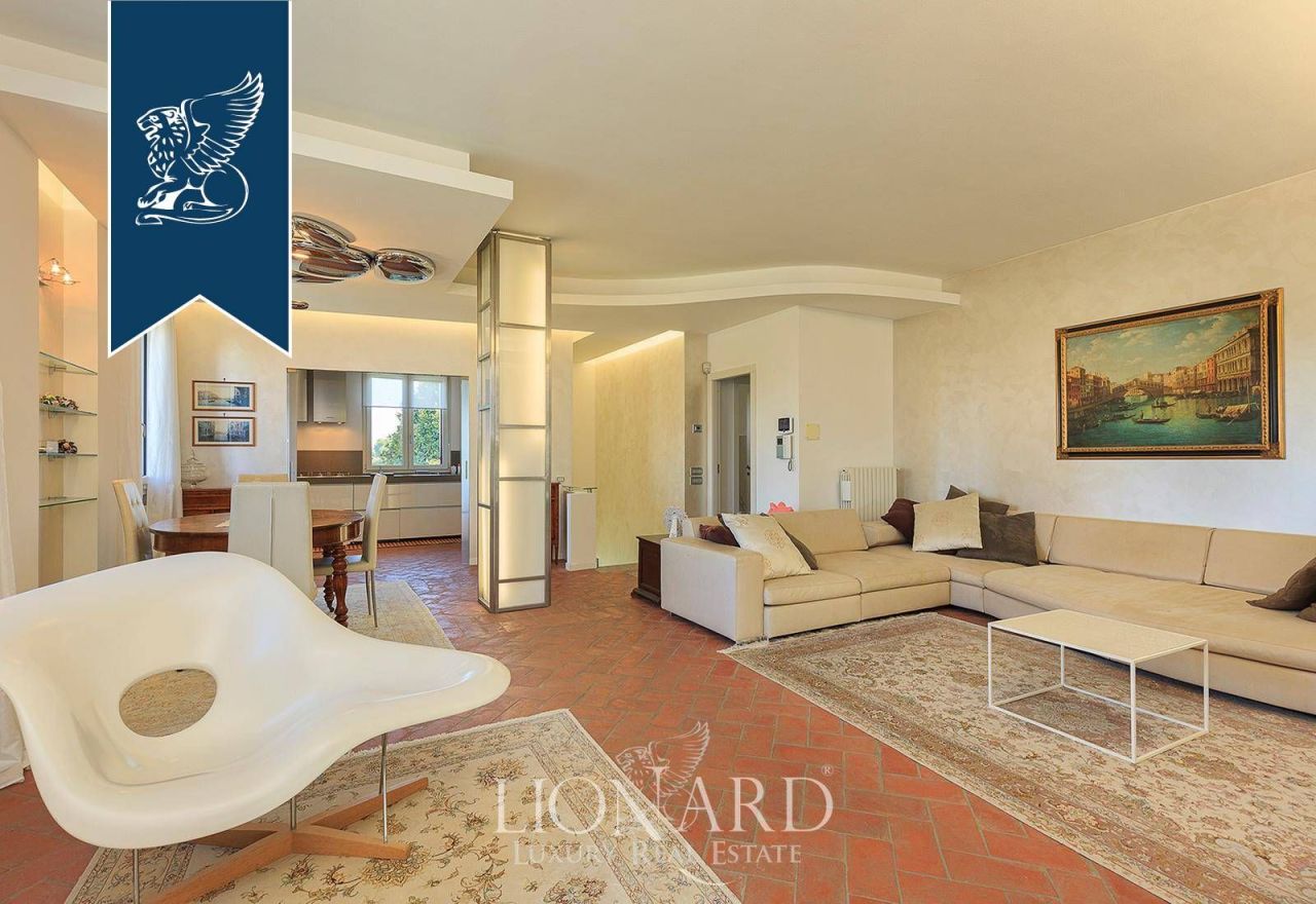 Вилла в Милане, Италия, 300 м² - фото 7