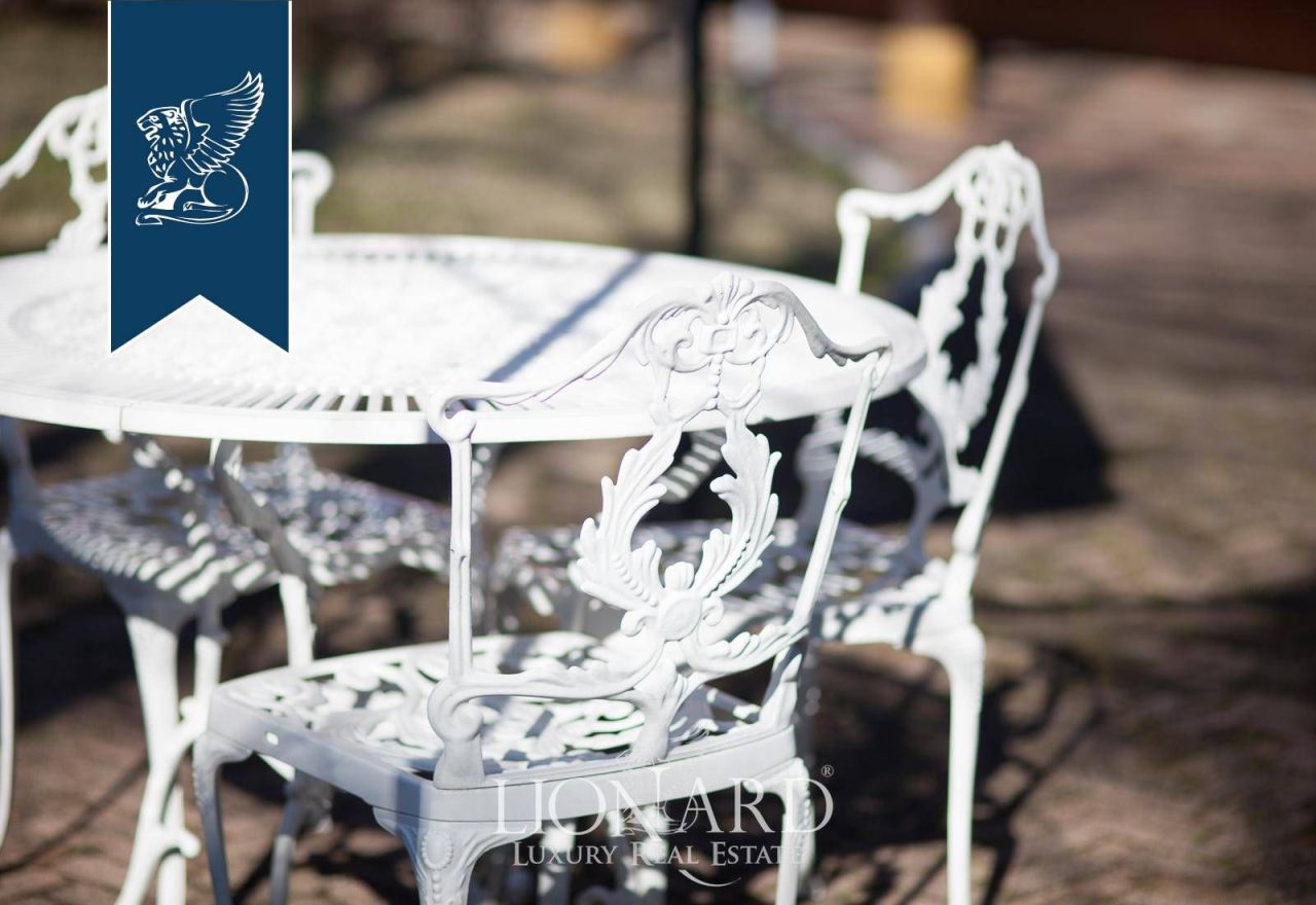 Вилла в Болонье, Италия, 800 м² - фото 8