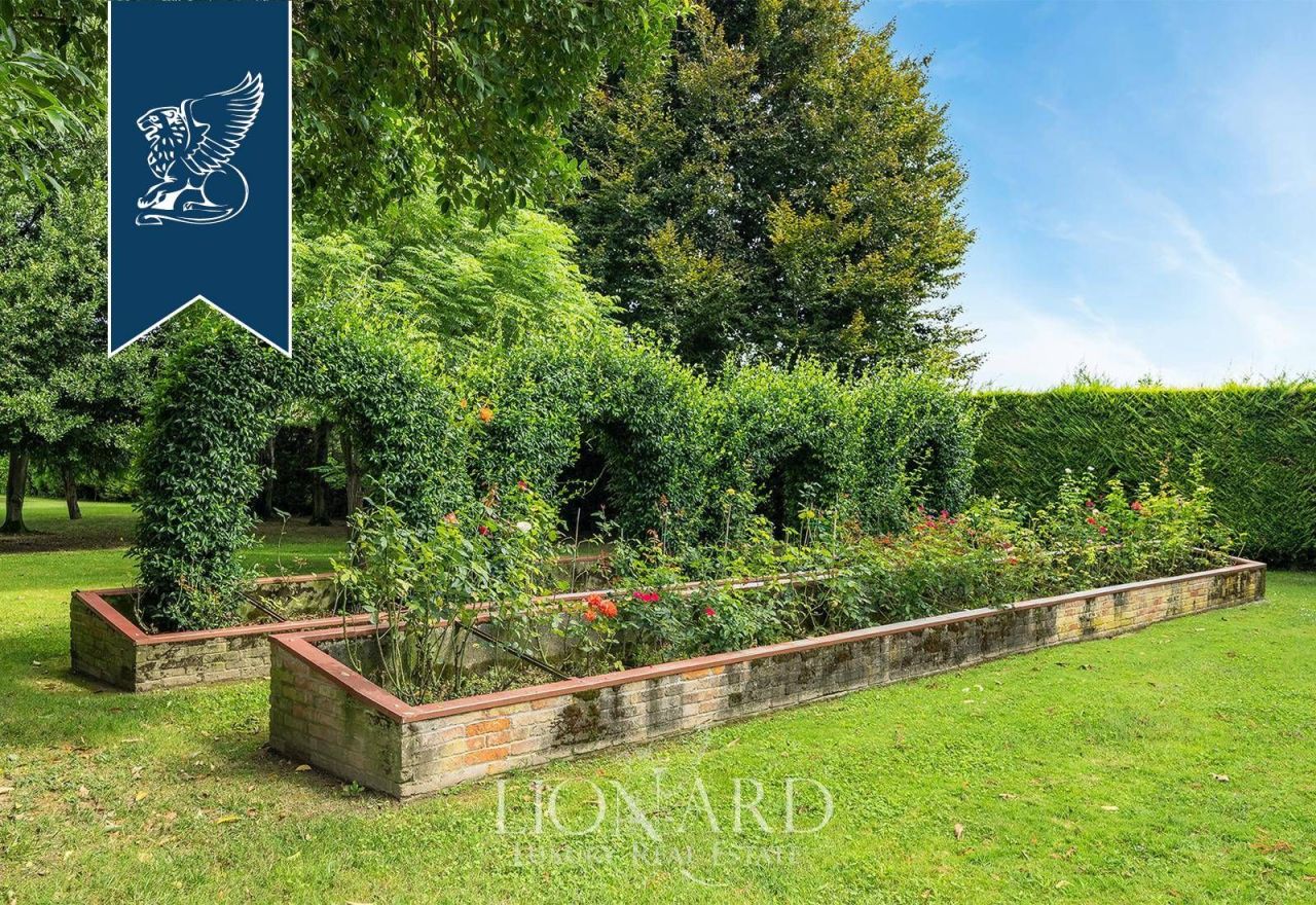 Вилла в Порденоне, Италия, 2 300 м² - фото 8