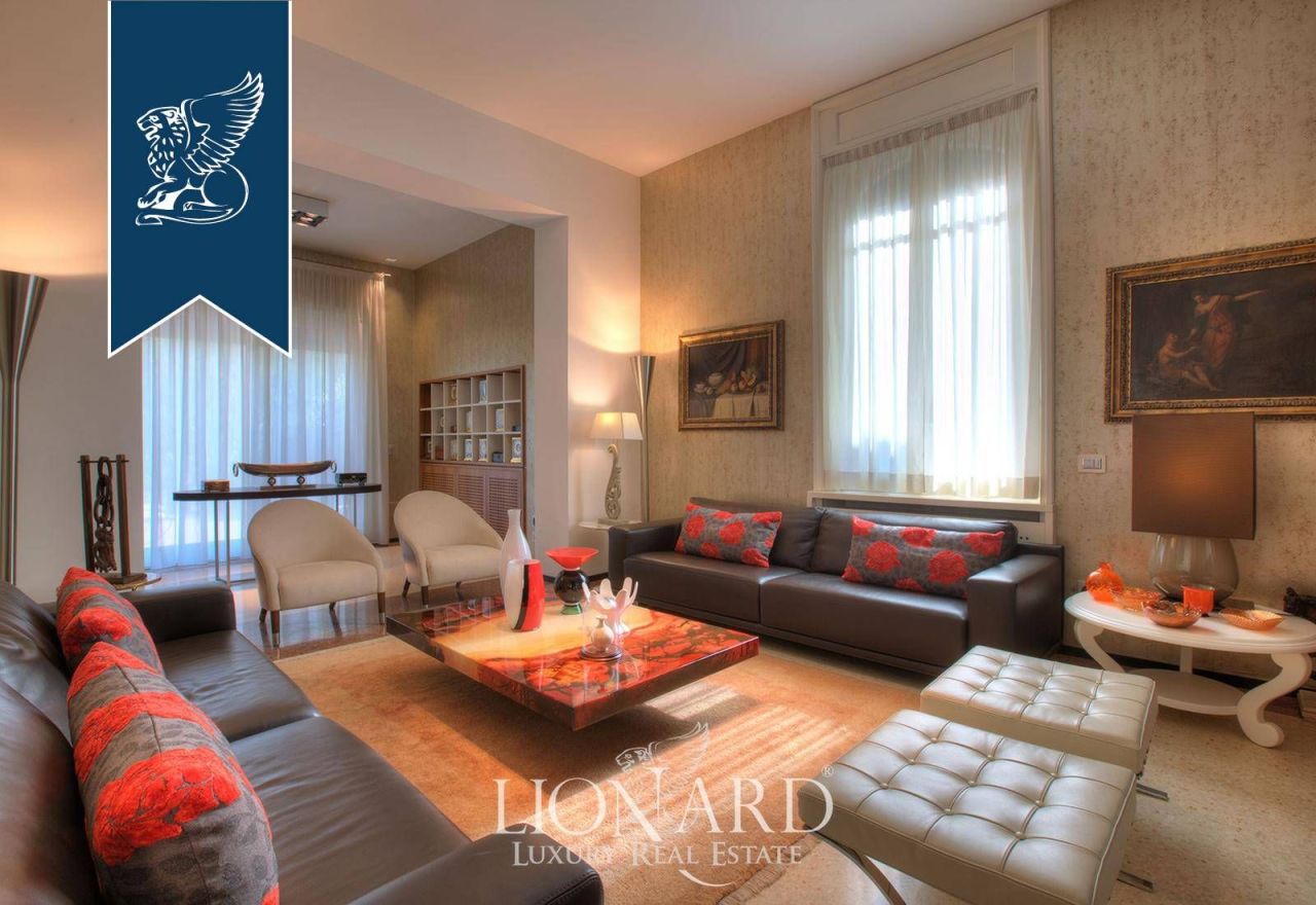 Вилла в Павии, Италия, 550 м² - фото 8