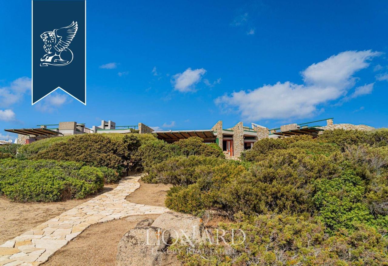 Вилла в Виллазимиусе, Италия, 400 м² - фото 8