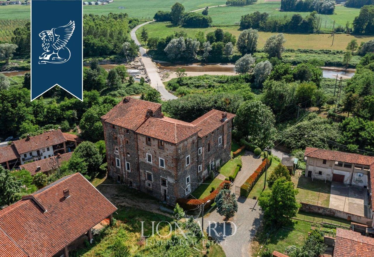 Замок в Биелле, Италия, 1 100 м² - фото 8