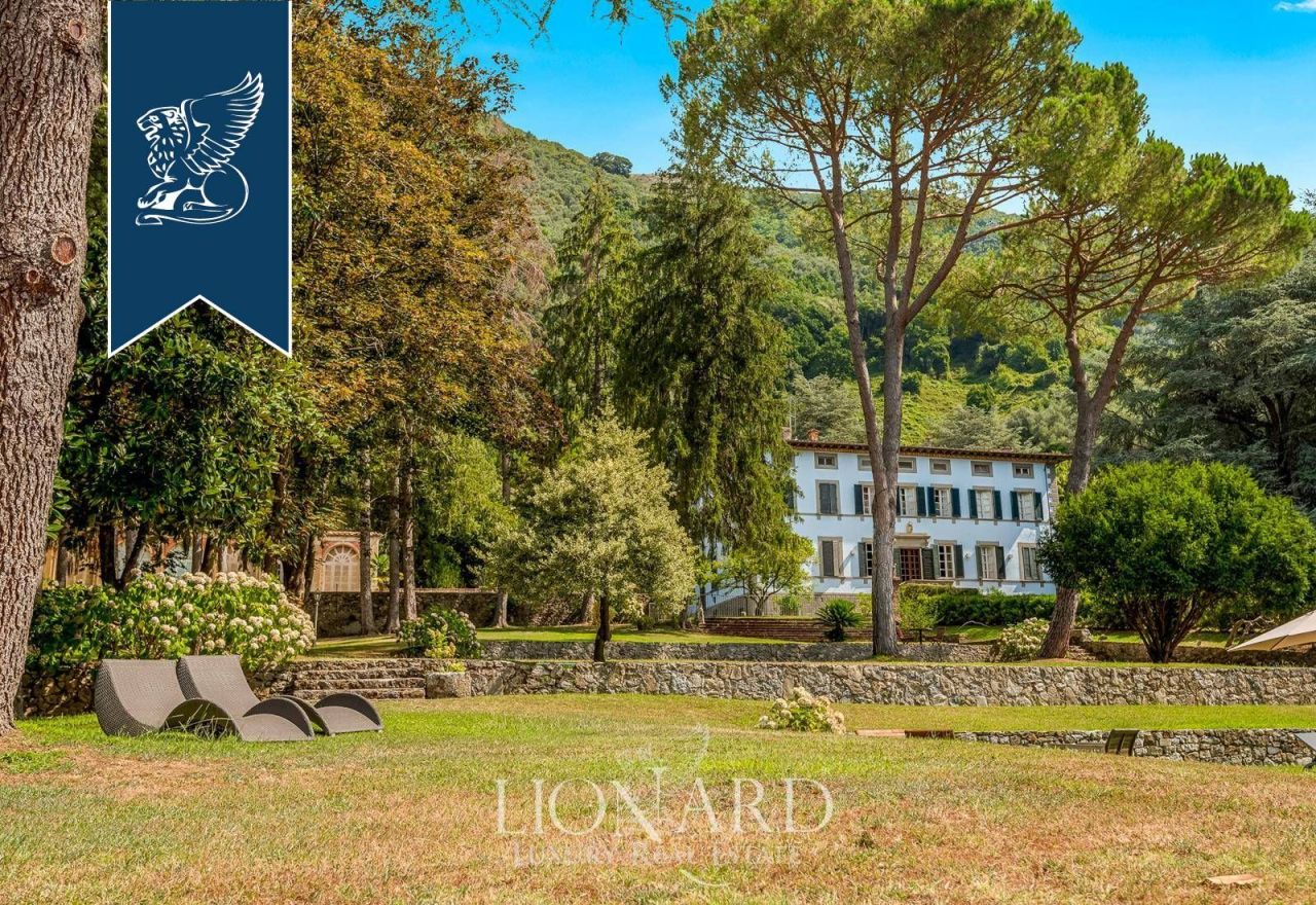 Вилла в Камайоре, Италия, 2 500 м² - фото 8