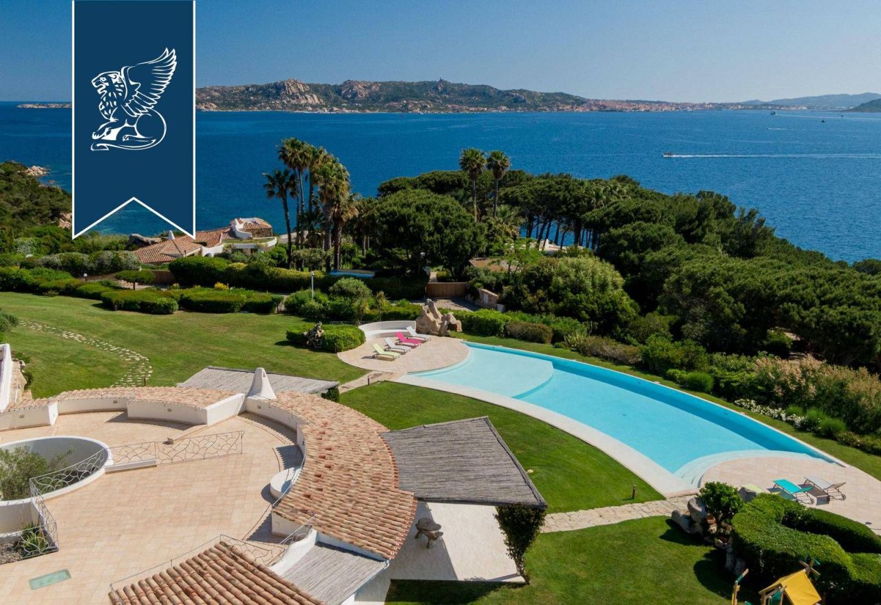 Вилла в Палау, Италия, 435 м² - фото 8