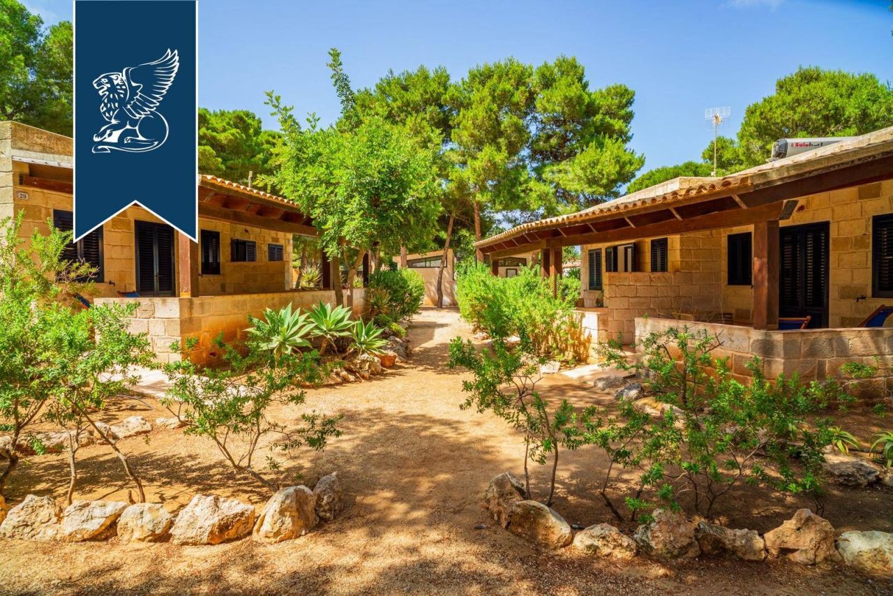 Дом в Фавиньяне, Италия, 2 100 м² - фото 8