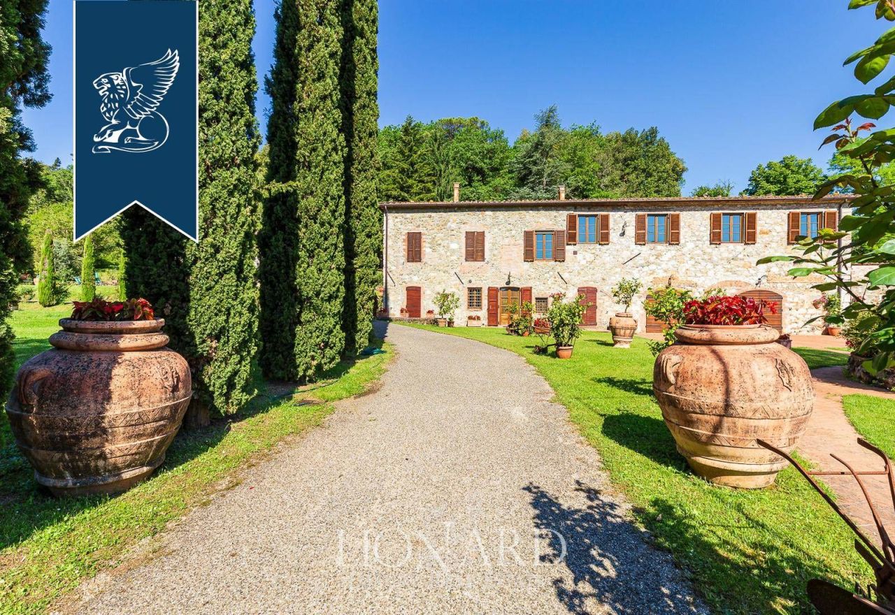 Ферма в Лукке, Италия, 900 м² - фото 8