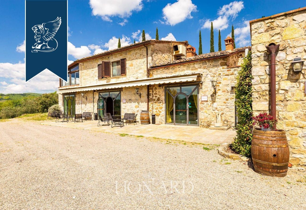 Ферма в Сиене, Италия, 650 м² - фото 8