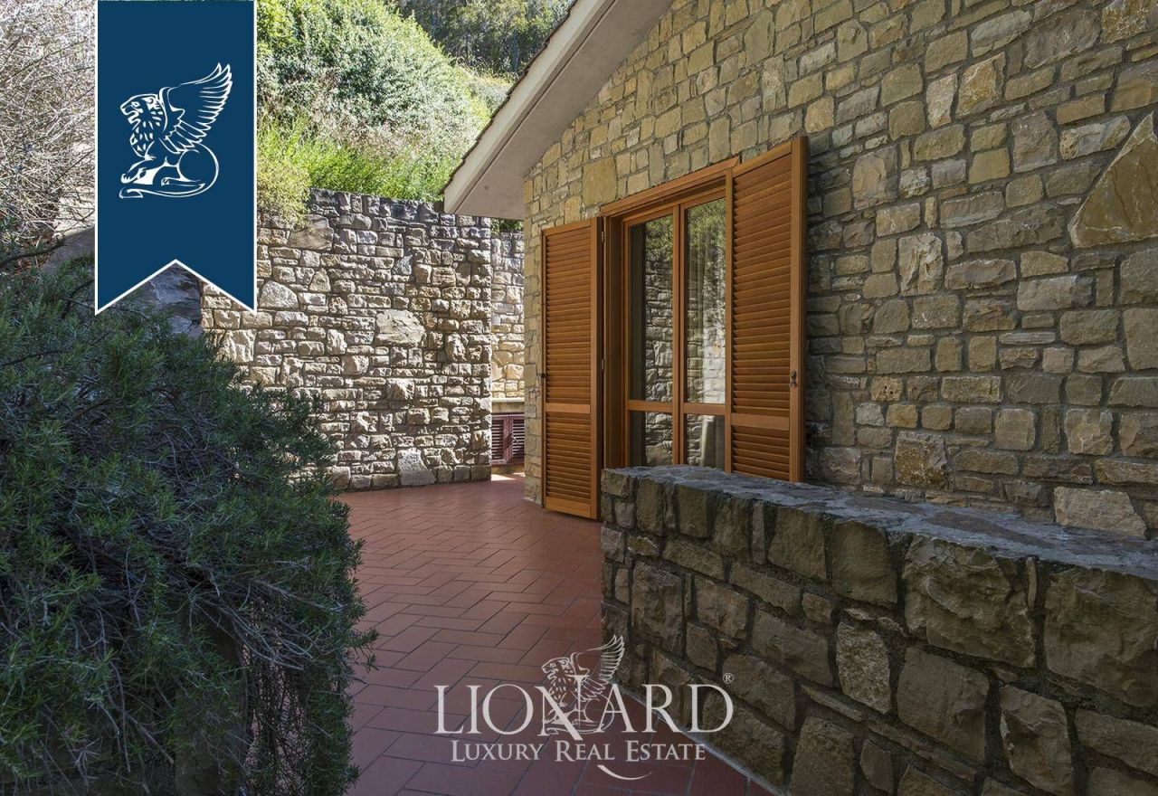 Вилла в Кастильоне-делла-Пеская, Италия, 200 м² - фото 8