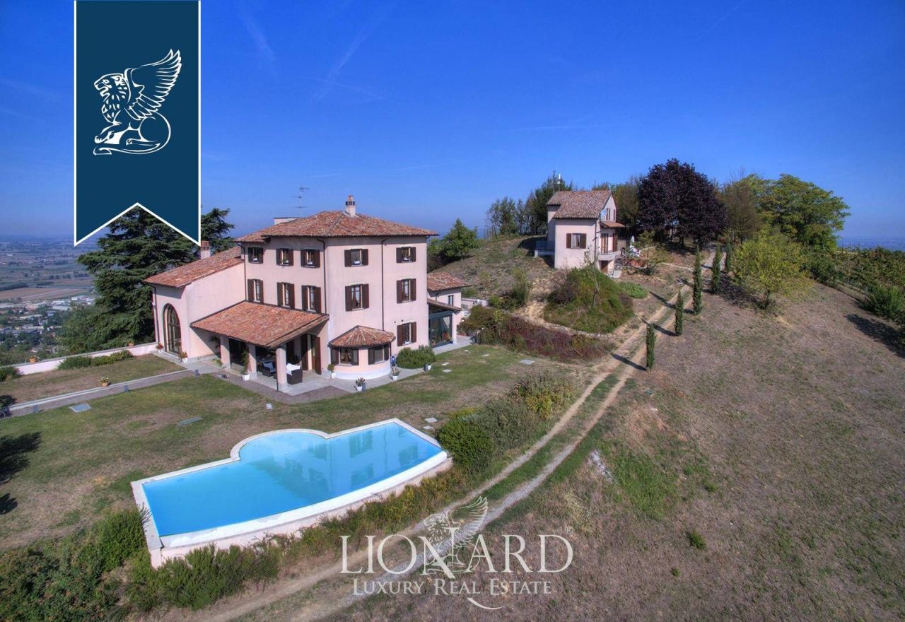 Вилла в Страделле, Италия, 700 м² - фото 8