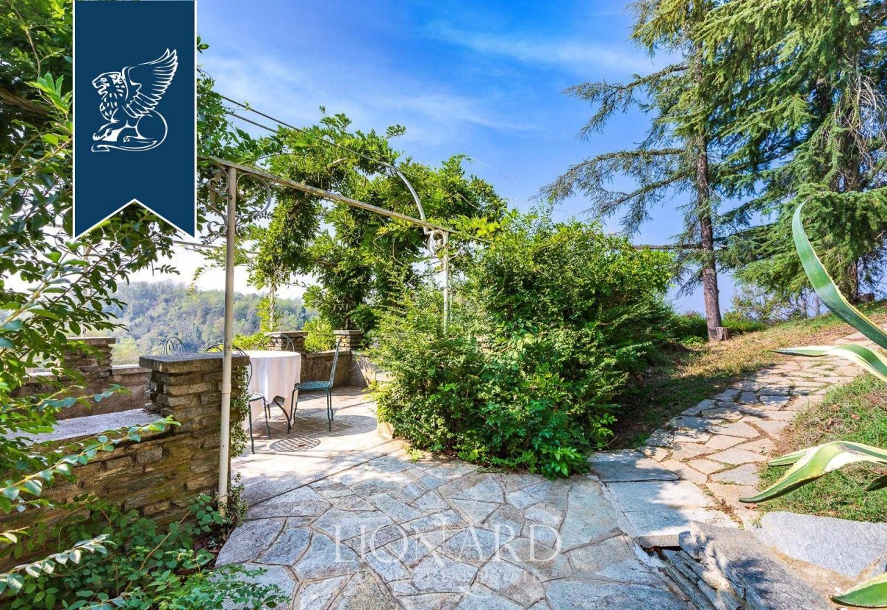 Ферма в Асти, Италия, 1 000 м² - фото 8