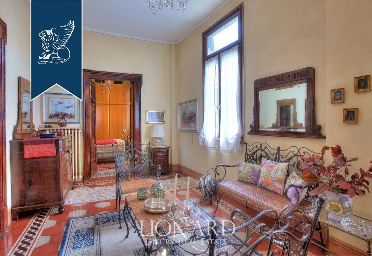 Вилла в Бергамо, Италия, 1 000 м² - фото 8