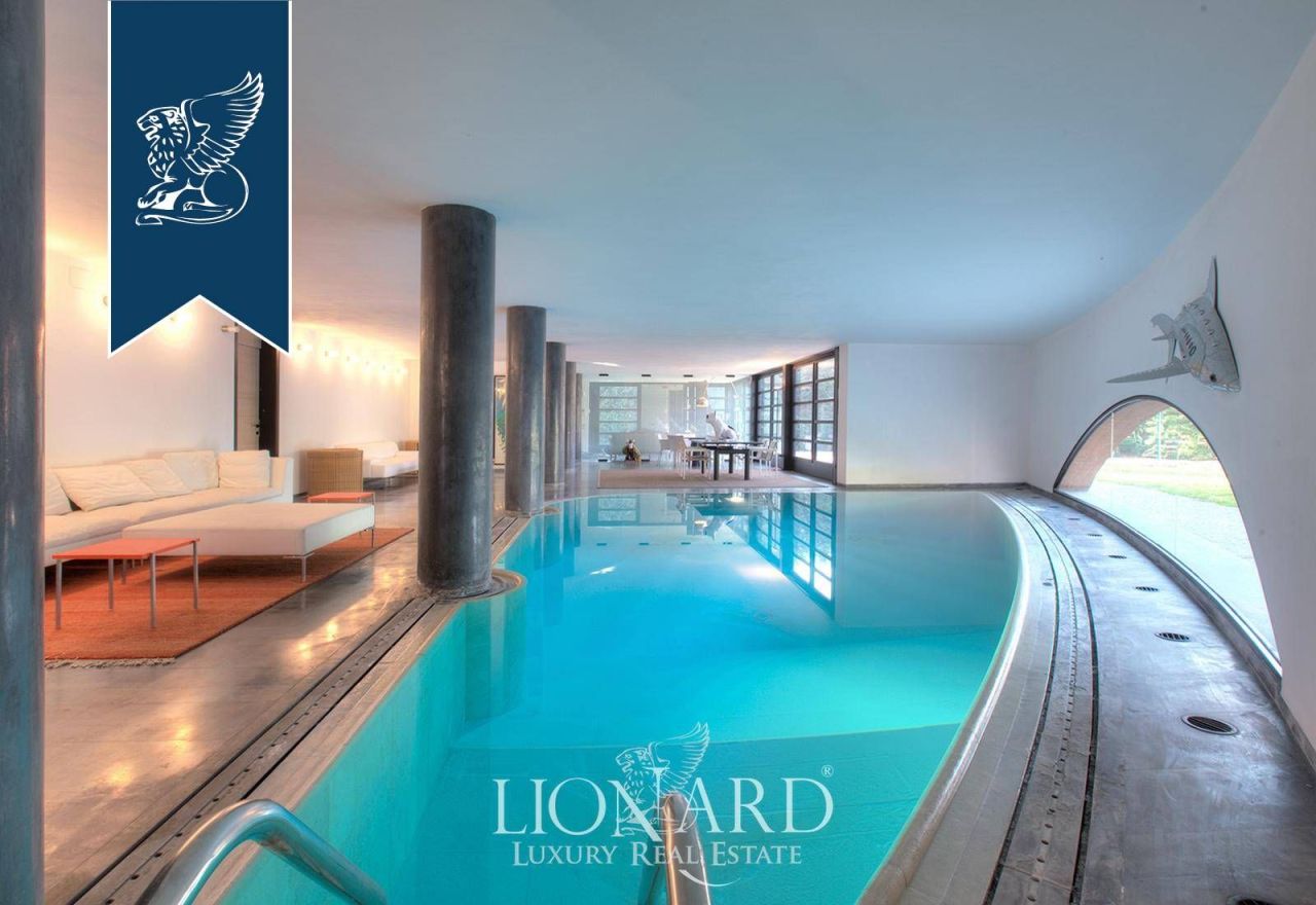 Вилла в Монце, Италия, 1 000 м² - фото 8