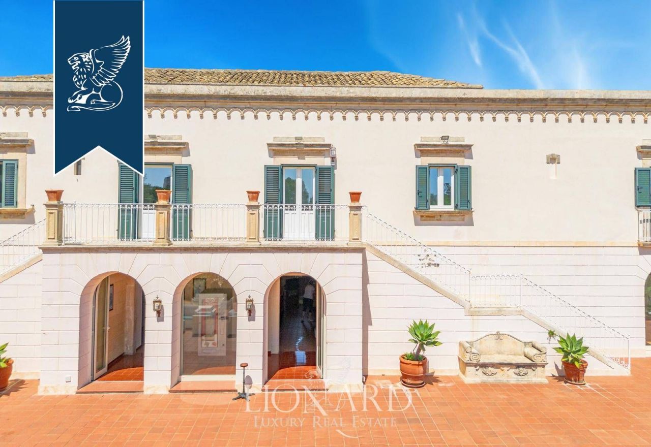 Вилла в Сиракузах, Италия, 1 000 м² - фото 8