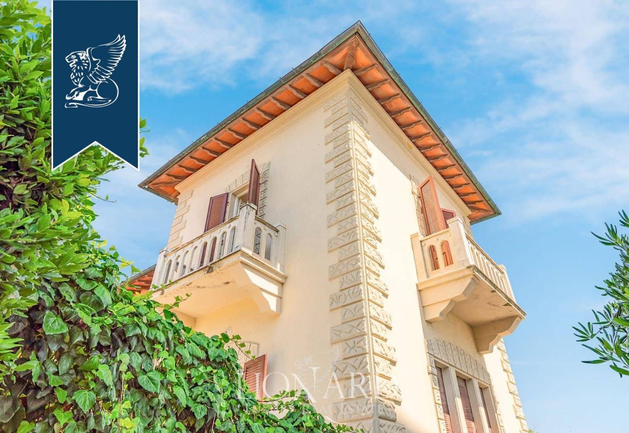 Вилла в Пьетрасанте, Италия, 380 м² - фото 8