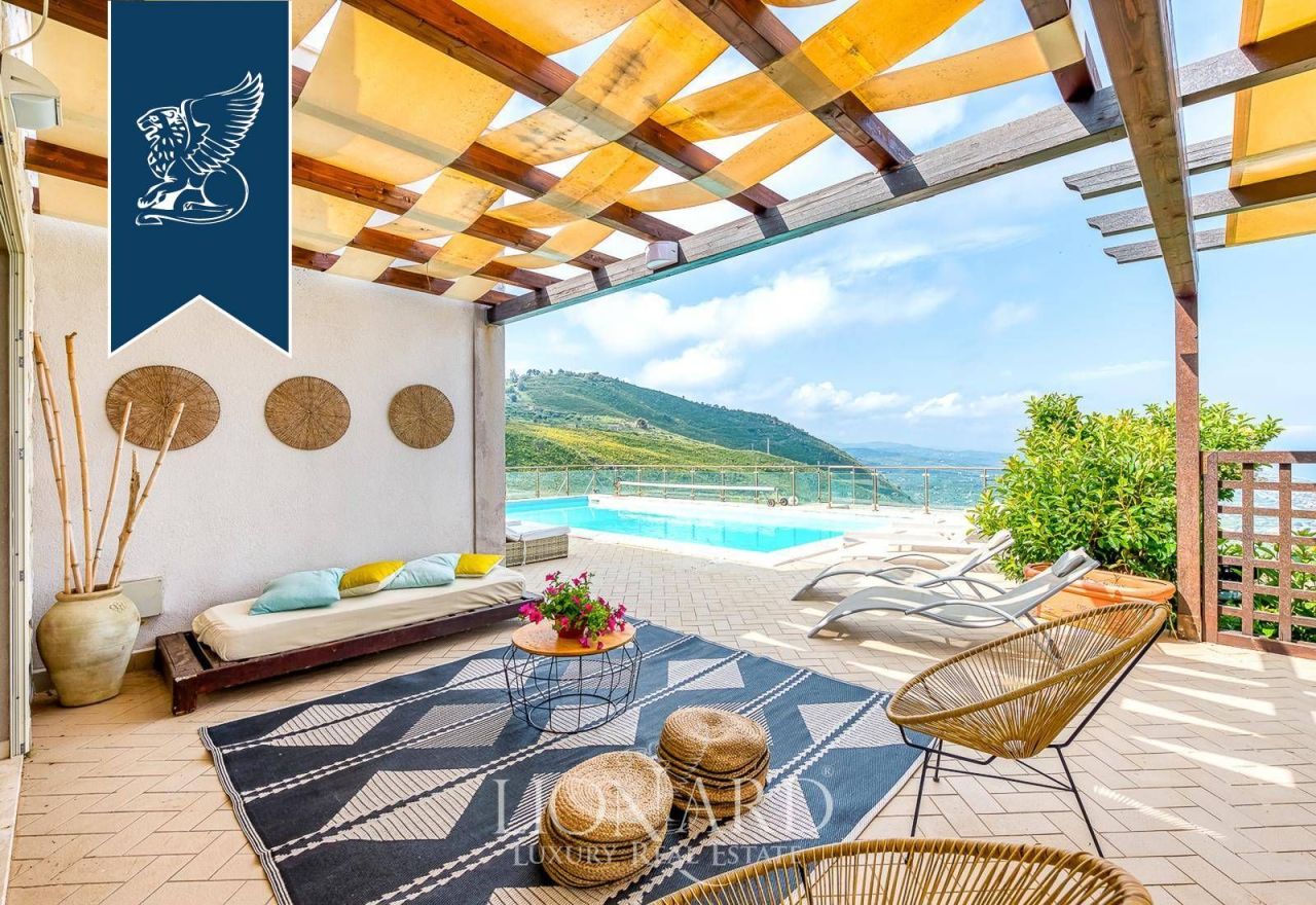 Вилла в Чефалу, Италия, 262 м² - фото 8