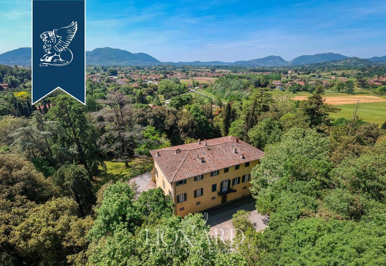 Вилла в Лукке, Италия, 1 500 м² - фото 8