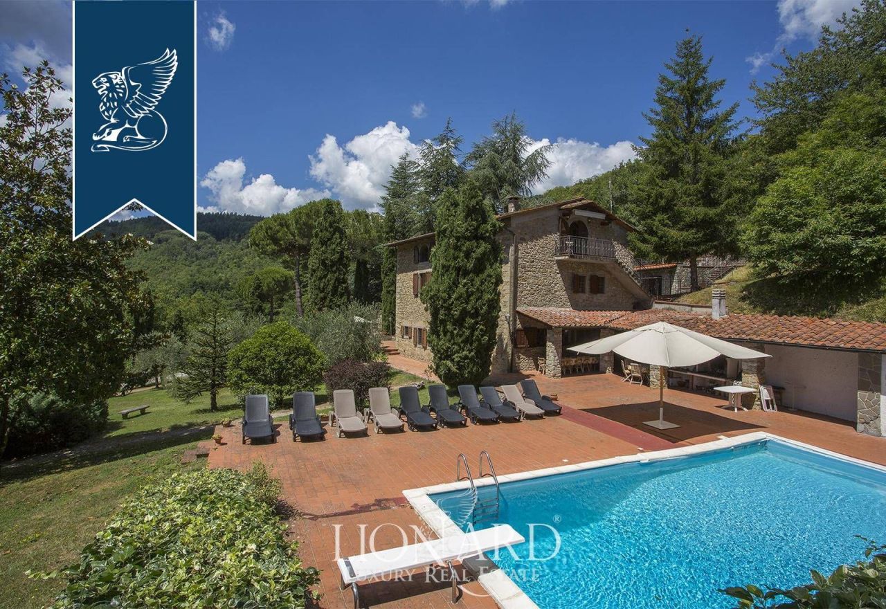 Вилла во Флоренции, Италия, 900 м² - фото 8