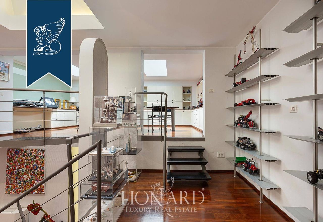 Дом в Милане, Италия, 357 м² - фото 8