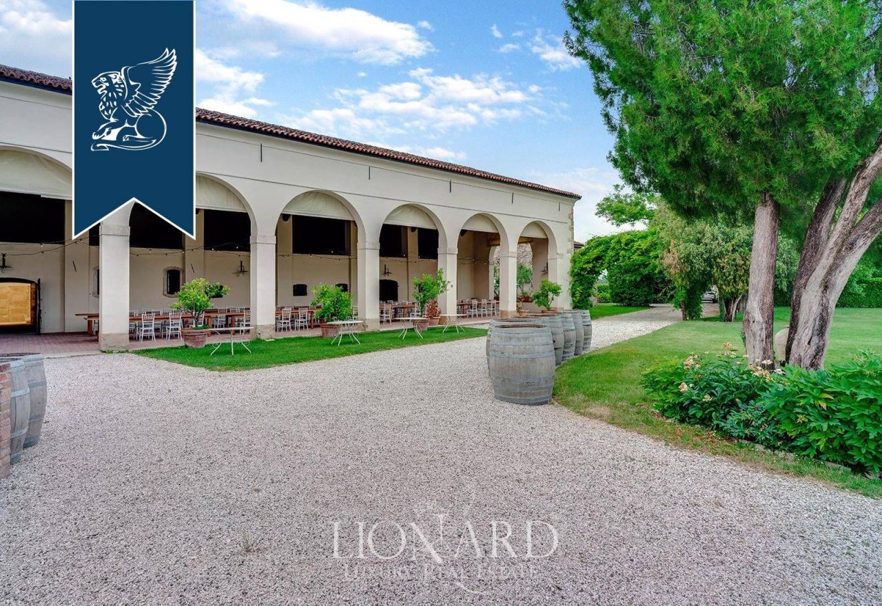 Вилла в Виченце, Италия, 3 900 м² - фото 8