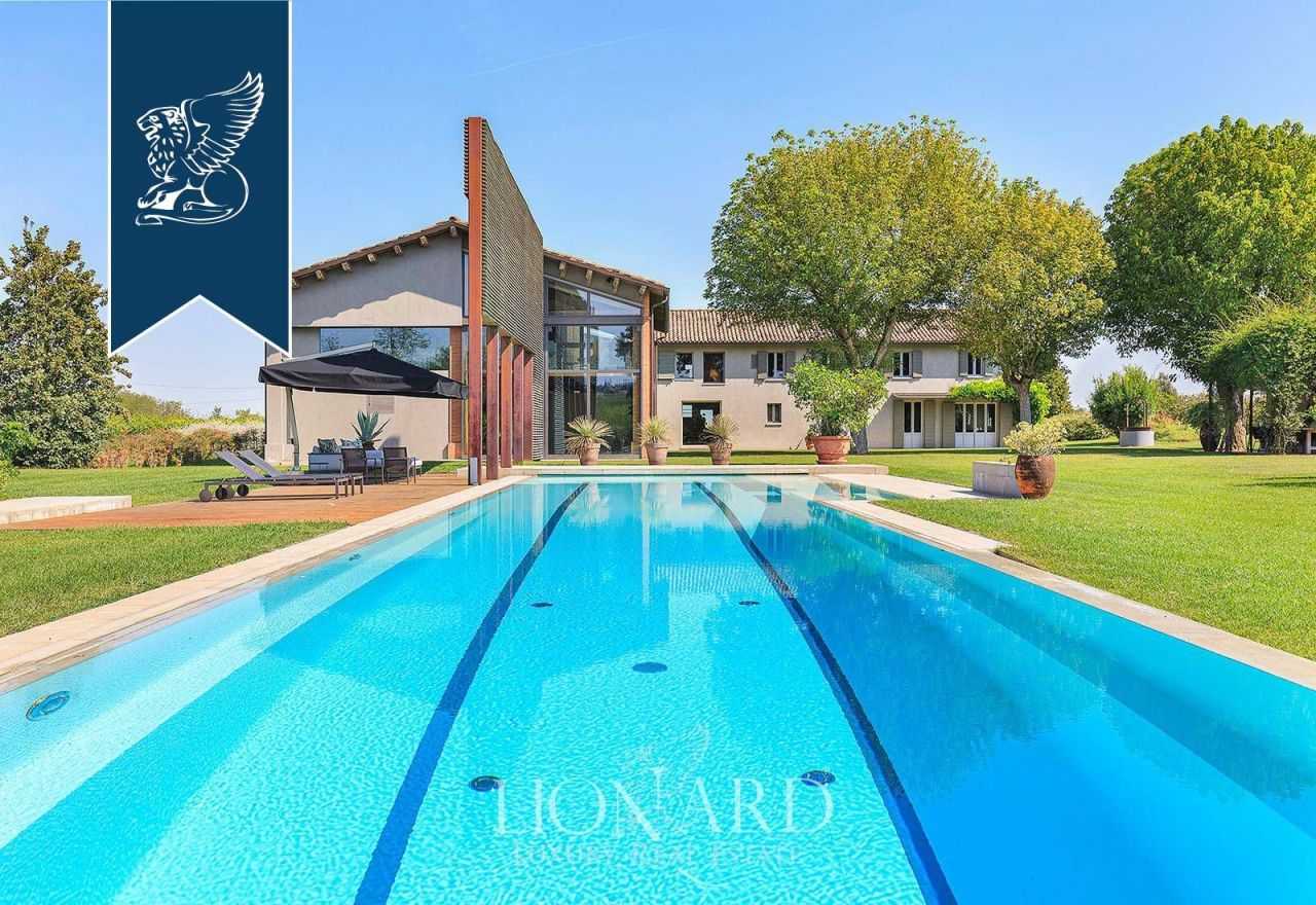 Вилла в Равенне, Италия, 800 м² - фото 8