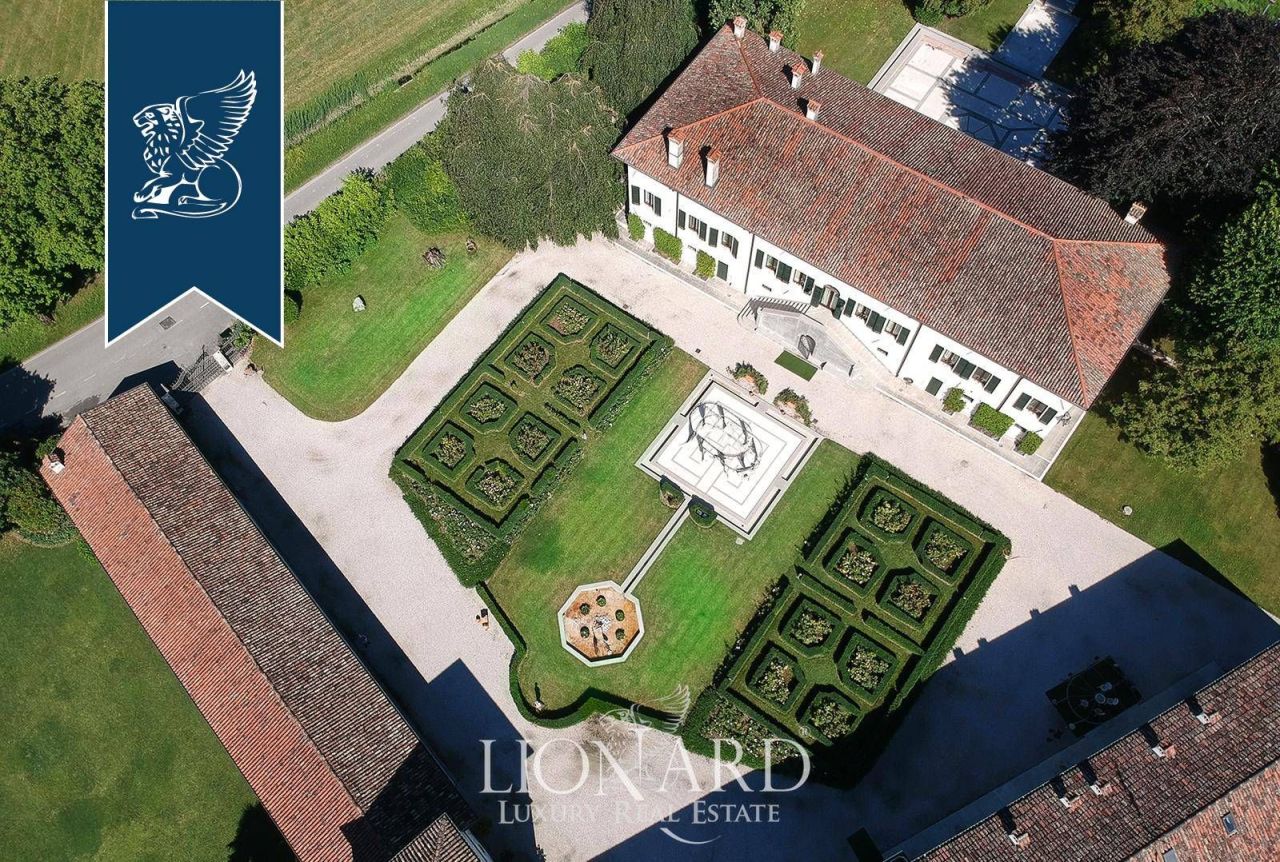 Вилла в Порденоне, Италия, 6 600 м² - фото 8