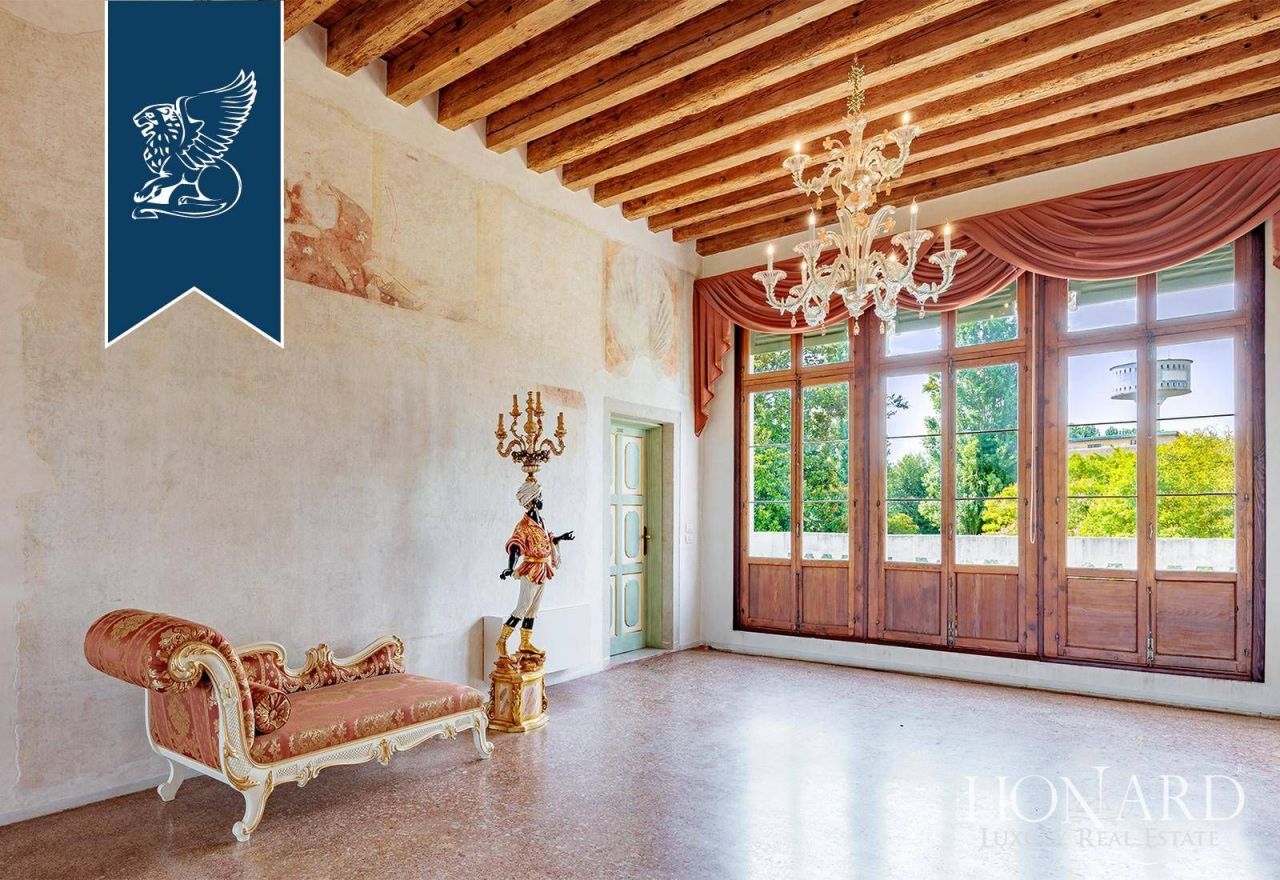 Вилла в Венеции, Италия, 1 600 м² - фото 8