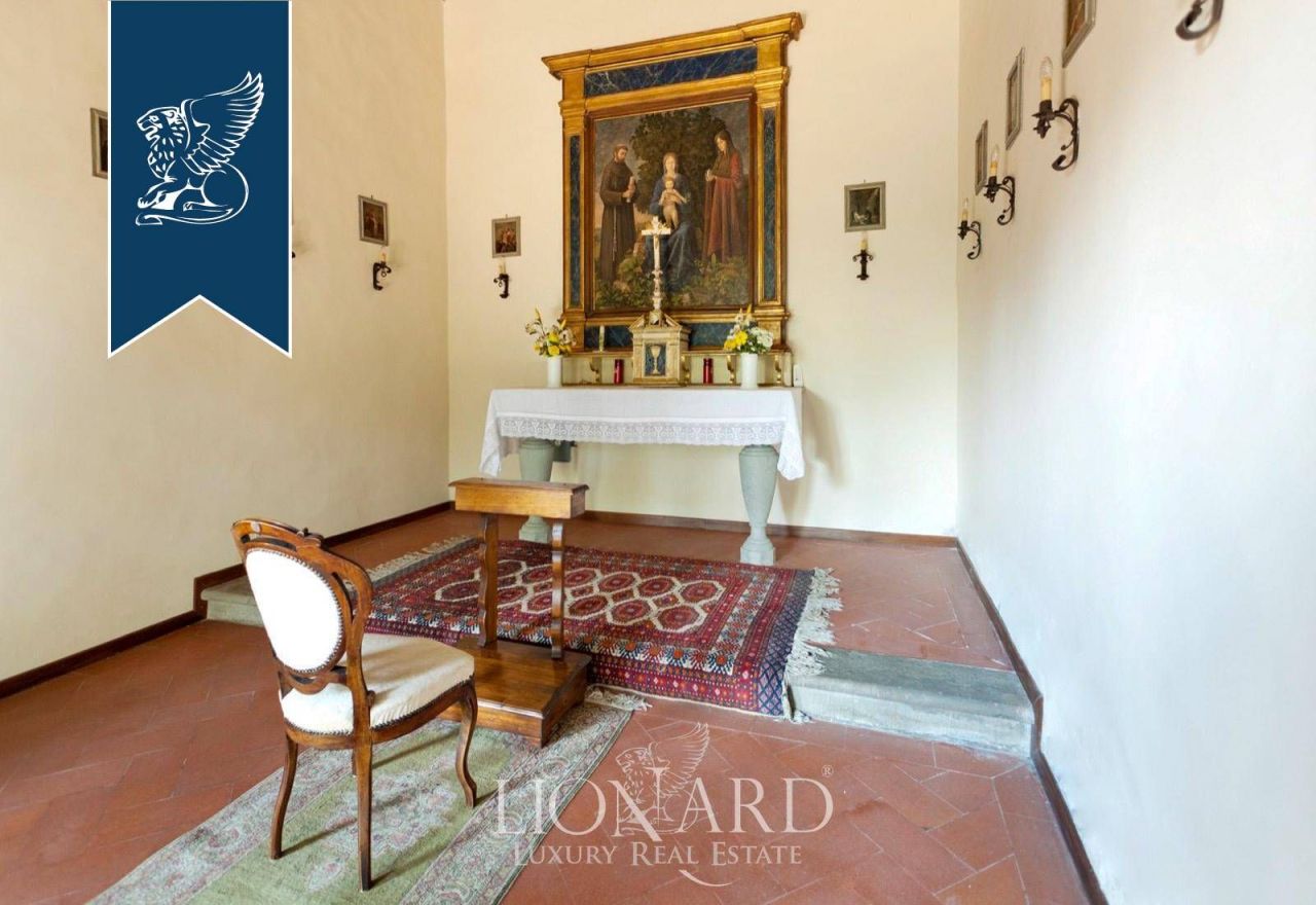 Вилла во Флоренции, Италия, 3 400 м² - фото 8