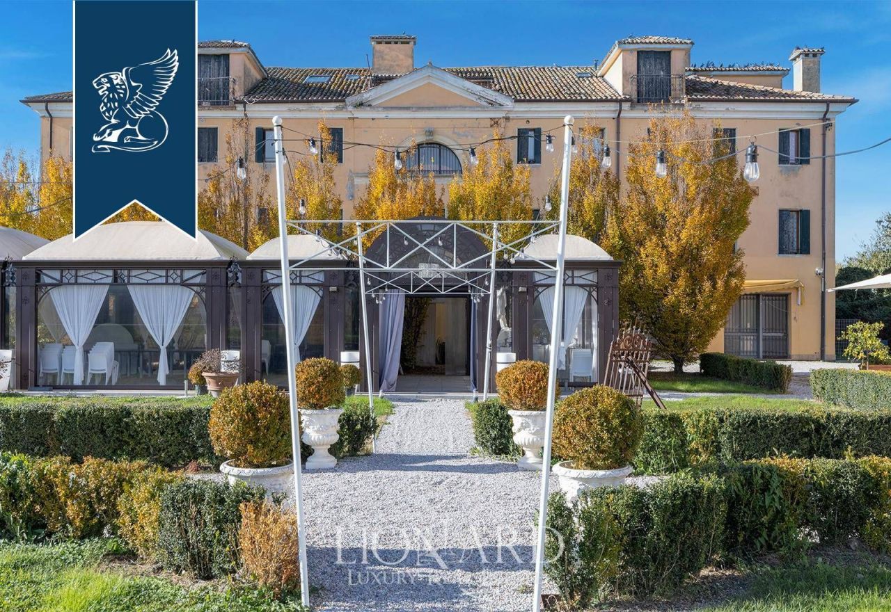 Ферма в Ровиго, Италия, 800 м² - фото 8