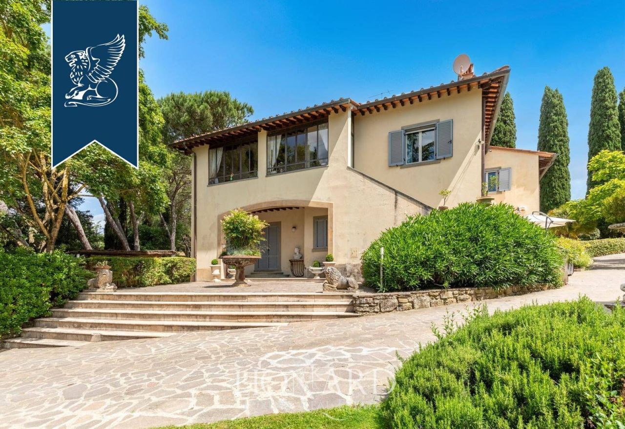 Вилла в Ареццо, Италия, 550 м² - фото 8