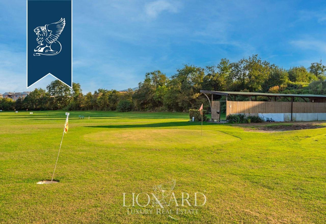 Дом в Массе, Италия, 2 200 м² - фото 8