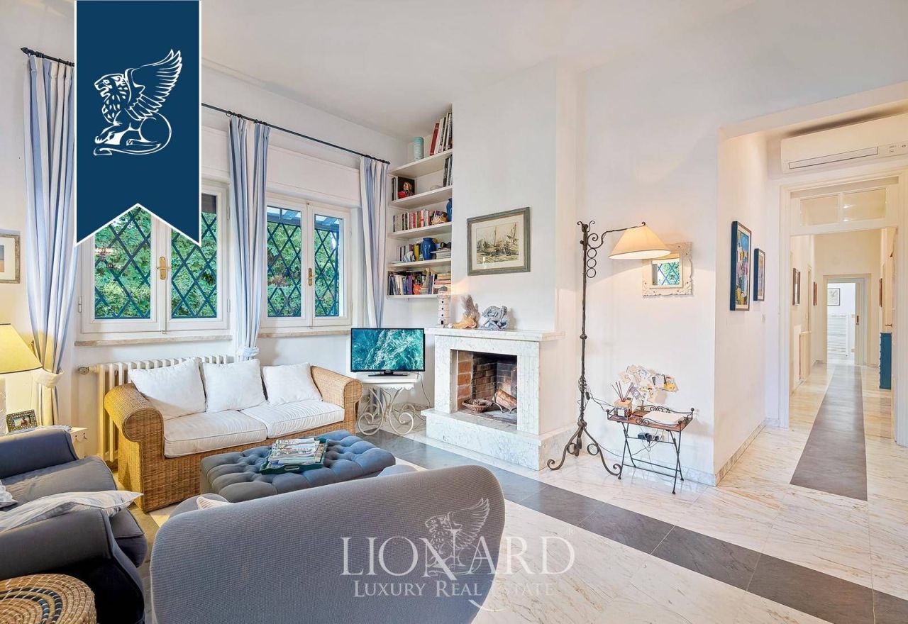 Вилла в Форте деи Марми, Италия, 170 м² - фото 8