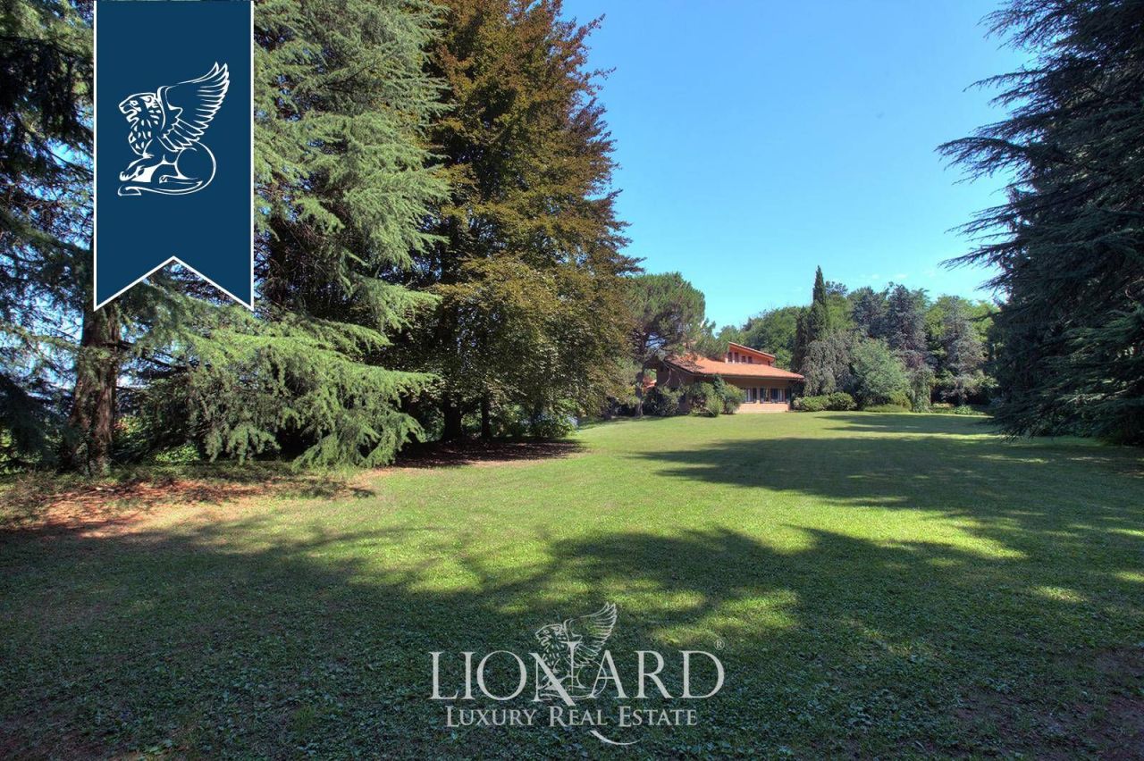 Вилла в Лекко, Италия, 500 м² - фото 8