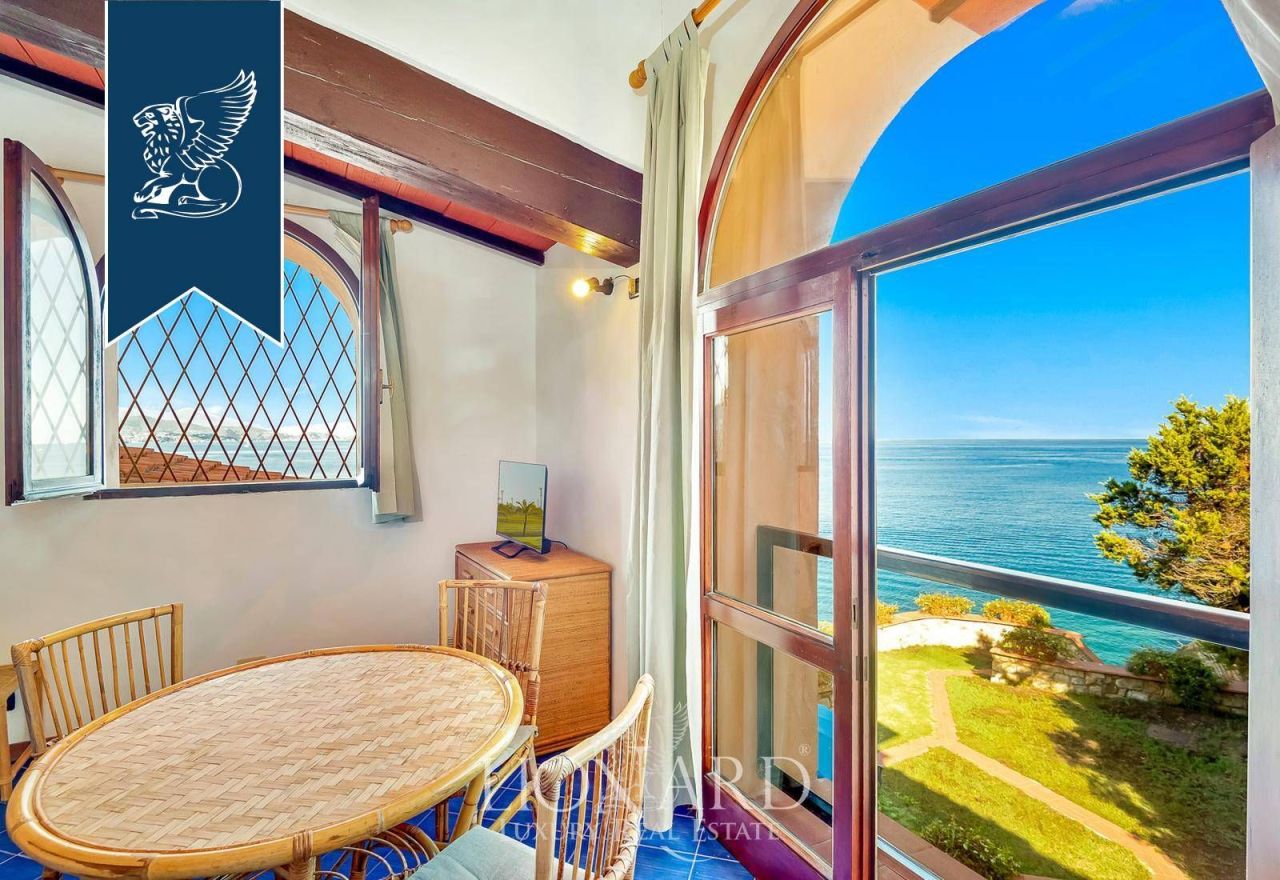 Вилла в Ливорно, Италия, 800 м² - фото 8