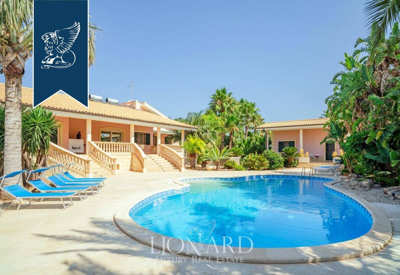 Вилла в Сиракузах, Италия, 880 м² - фото 7