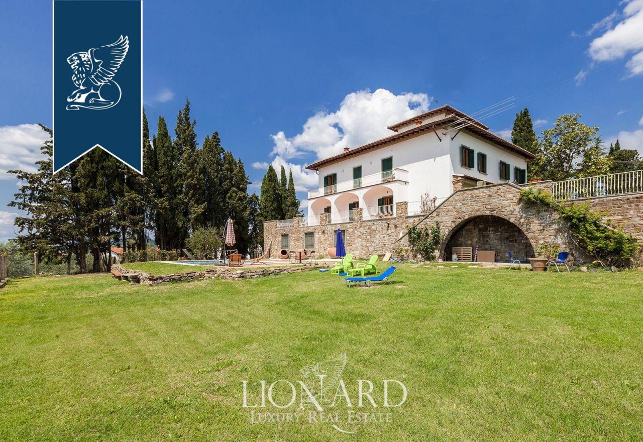 Вилла во Флоренции, Италия, 1 350 м² - фото 7