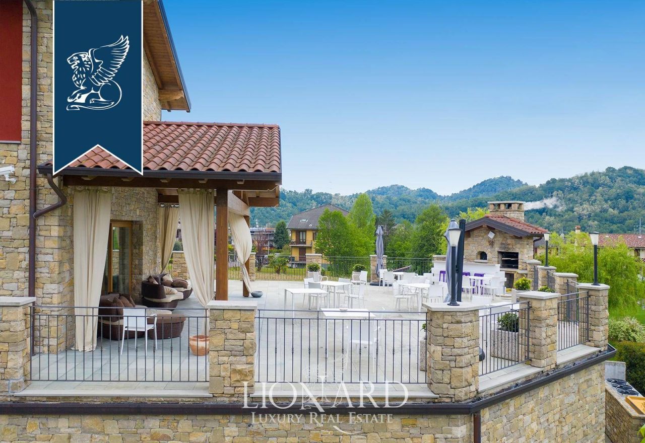 Дом в Бергамо, Италия, 2 400 м² - фото 7