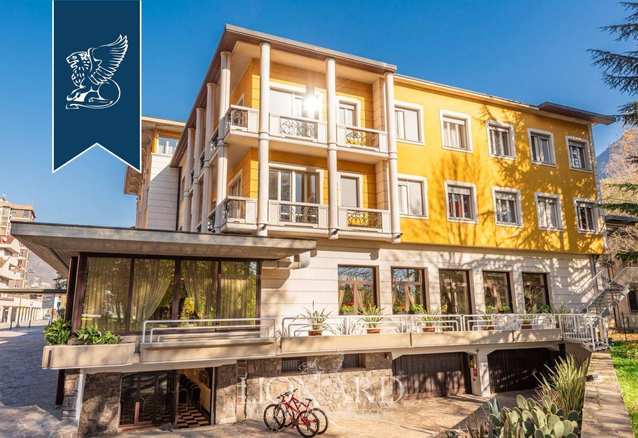 Отель, гостиница в Брешии, Италия, 4 000 м² - фото 7