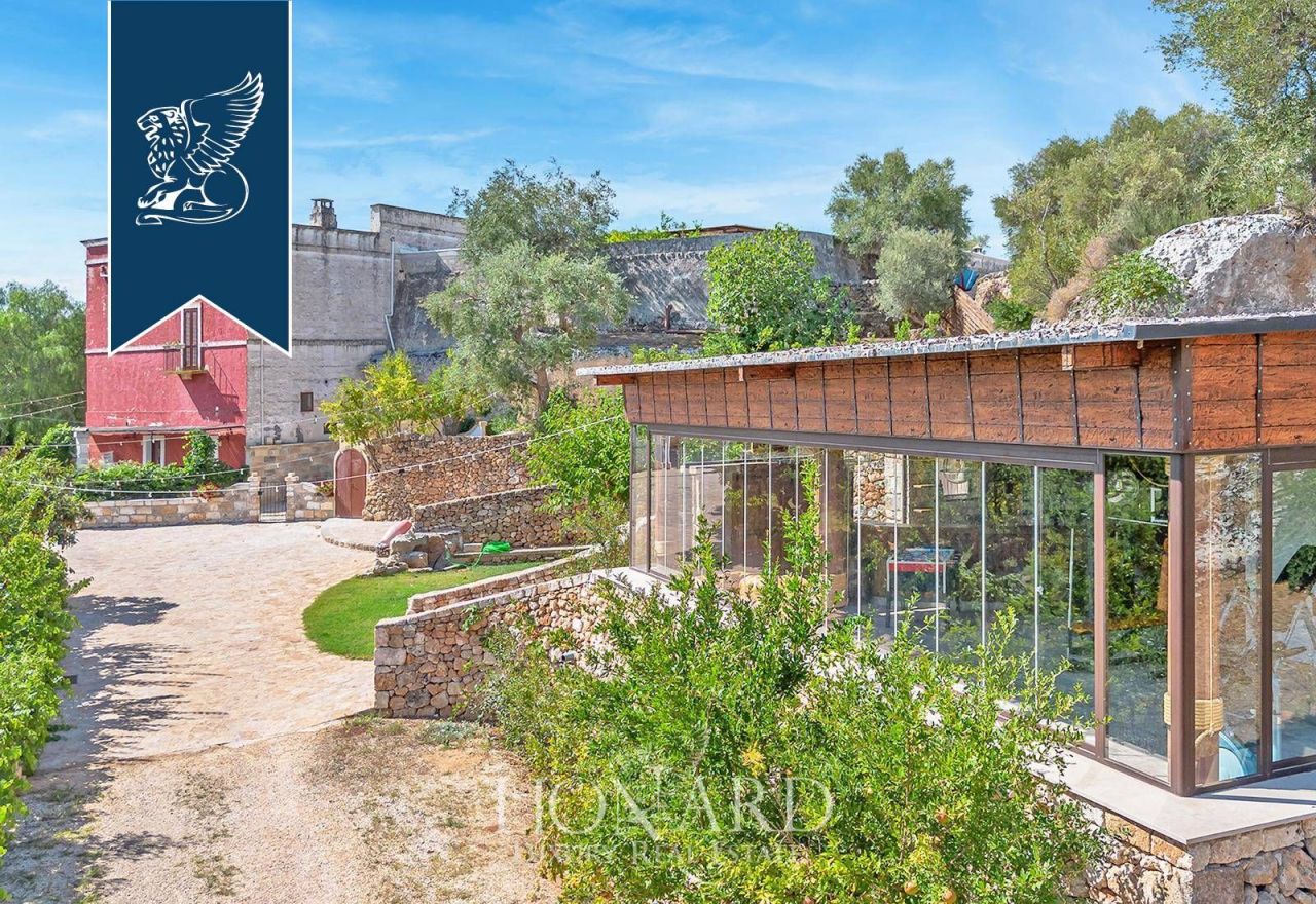 Ферма в Фазано, Италия, 1 500 м² - фото 7