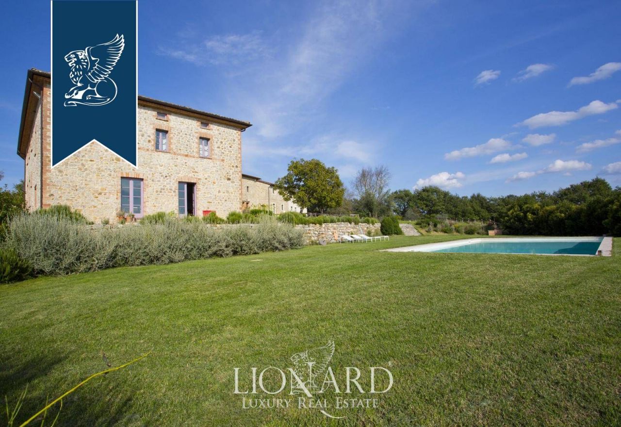 Ферма в Монтегаббьоне, Италия, 1 000 м² - фото 7