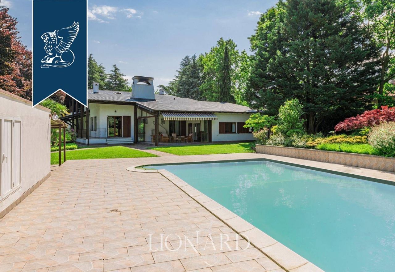 Вилла в Лезмо, Италия, 550 м² - фото 7