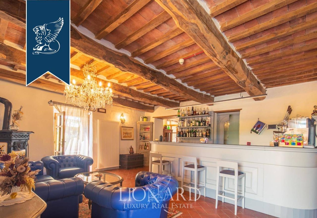 Дом в Сиене, Италия, 2 000 м² - фото 7