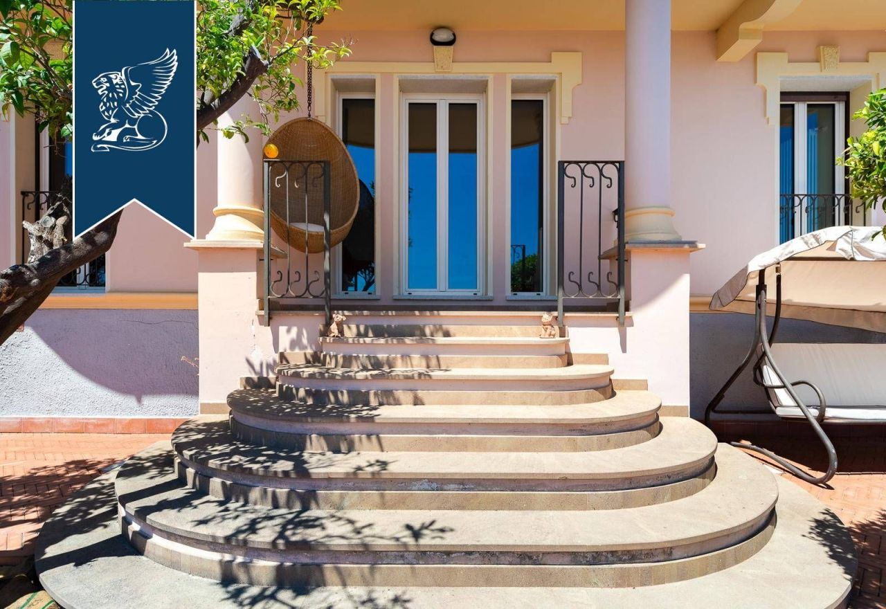 Вилла в Алассио, Италия, 470 м² - фото 7