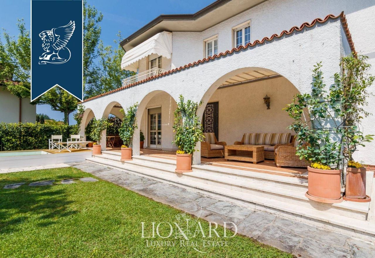 Вилла в Форте деи Марми, Италия, 216 м² - фото 7