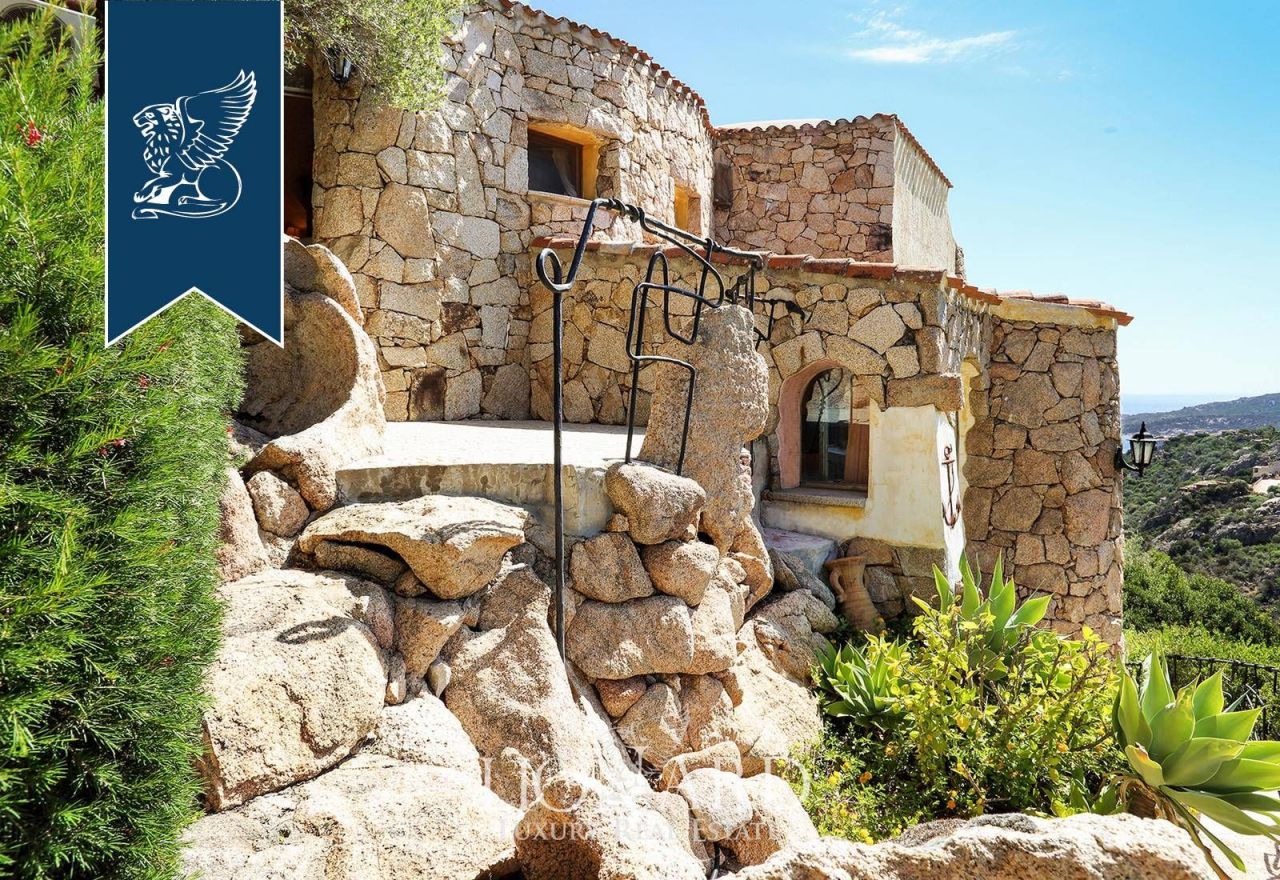 Вилла в Порто Черво, Италия, 340 м² - фото 7