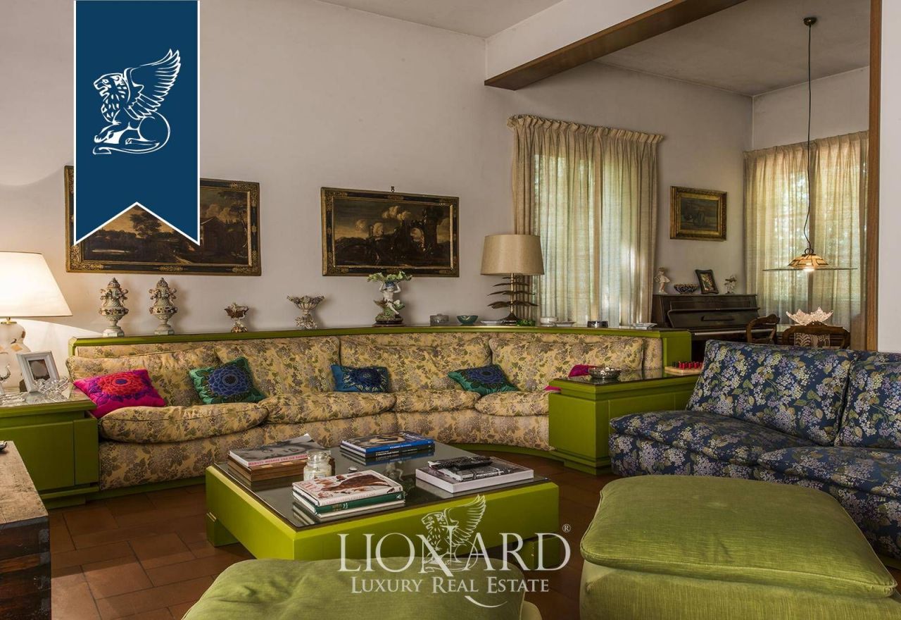 Вилла в Лукке, Италия, 500 м² - фото 7